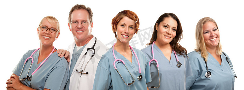 一群微笑的男女医生或护士