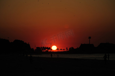 多尔玛摄影照片_里约热内卢、伊帕内玛海滩和阿普多尔的日出