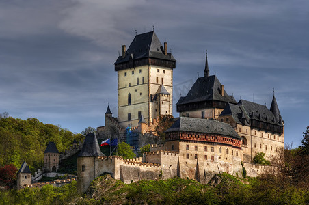 卡尔施泰因 - 大型哥特式城堡