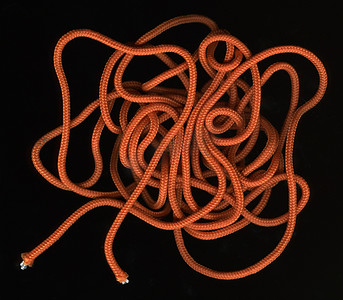 松散的橙色线圈，尼龙绳