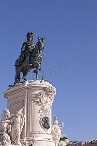 商业广场上的何塞一世国王雕像 - Praca do Comercio
