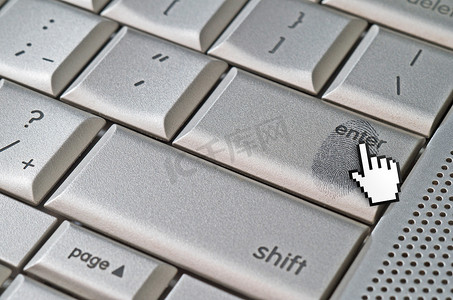 键盘黑客概念上留下的指纹