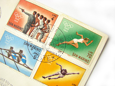 信封上的圣马力诺邮票