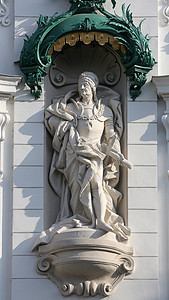 弗雷德里克三世国王，雷根斯堡宫，维也纳的 Wustenrot 大楼
