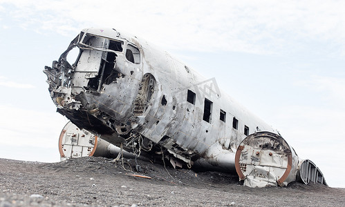 一架美军飞机在冰岛南部被遗弃的残骸