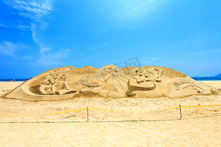 沙雕表情摄影照片_釜山沙雕节上的沙雕。