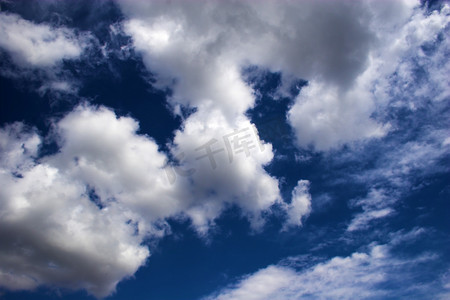 周围的环境摄影照片_壮丽的云彩