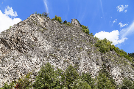 从波兰的漂流中欣赏 Pieniny 山脉