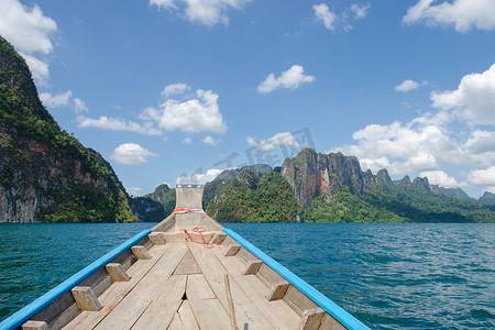 Khao Sok N Ratchaprapha 大坝雾后美丽的山脉