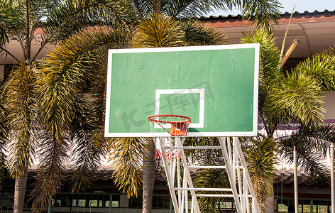 篮球框。