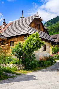斯洛伐克 Vlkolinec 老村的传统民俗屋