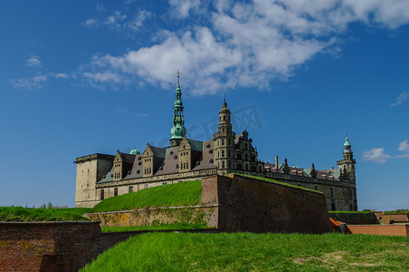 月是故乡明摄影照片_Kronborg 的城堡和要塞，莎士比亚的哈姆雷特的故乡。