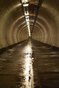 人行隧道摄影照片_格林威治脚隧道