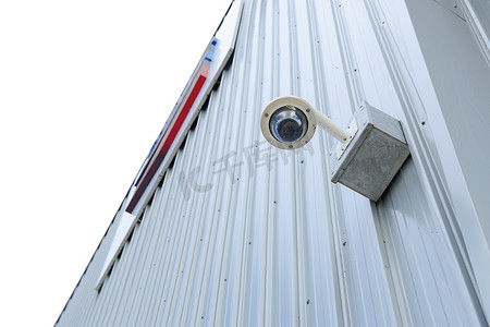 安全摄像头安装在建筑物外的角落