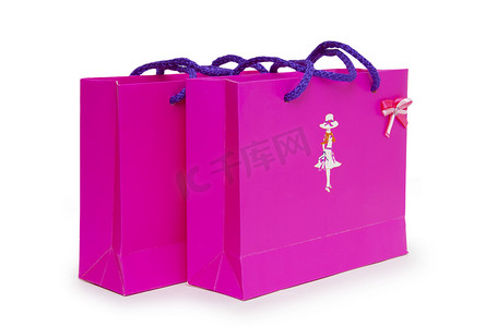 白色背景上的粉色礼品盒。