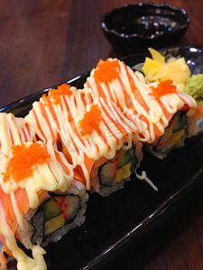 萨姆龙卷寿司，日本料理