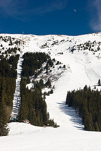 滑雪道和升降机