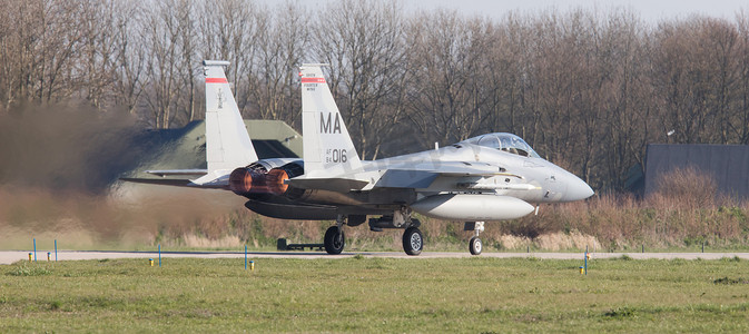 荷兰吕伐登-2016 年 4 月 11 日：美国空军 F-15 Eagl