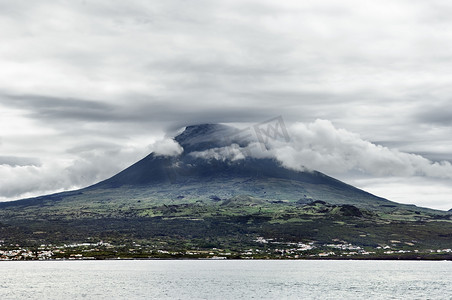从海、皮科岛、亚速尔群岛看皮科火山