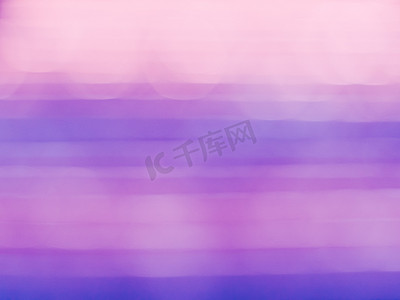 桃红色紫色霓虹发光的波浪、不可思议的能量和轻的行动背景