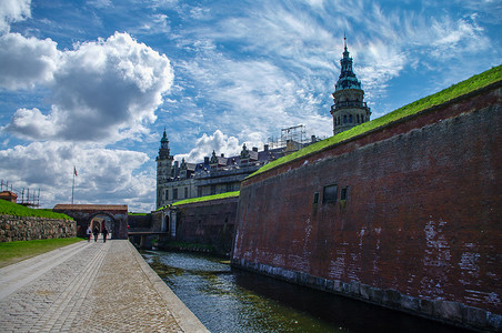 Kronborg 的城堡和要塞，莎士比亚的哈姆雷特的故乡。