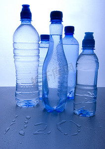 瓶装水