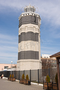 俄罗斯阿纳帕 — 2016 年 3 月 9 日：阿纳帕灯塔，位于阿纳帕中心的海角岸边