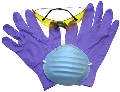 丁腈摄影照片_危险品用丁腈紫色手套、蓝色面具和防护眼镜拍摄。