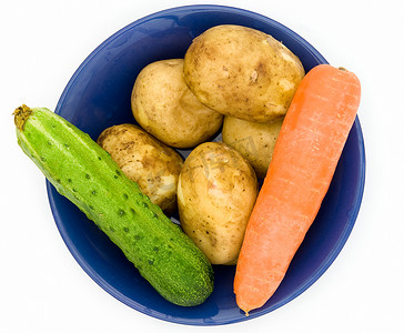 胡萝卜土豆摄影照片_土豆、黄瓜、胡萝卜