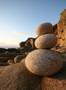 禅宗石摄影照片_平衡石。