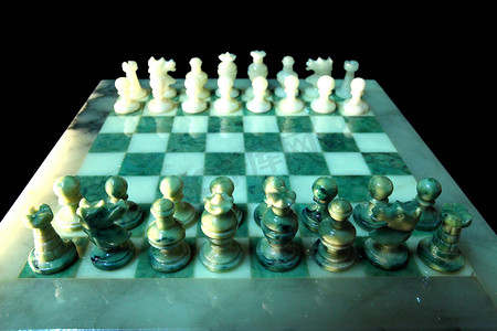 棋盘和雪花石膏国际象棋