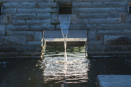 花园池塘供水。