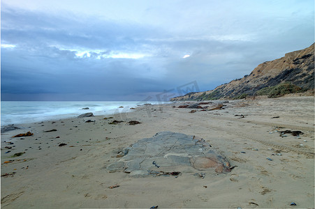 720暴雨摄影照片_水晶湾海滩暴雨