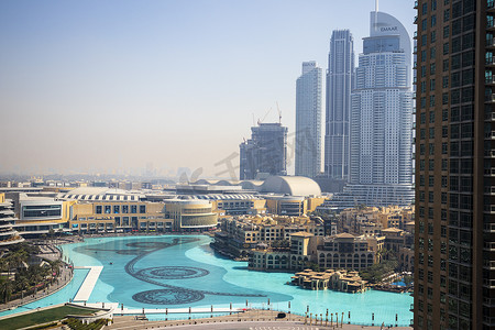 阿联酋迪拜 — 02.04.2021 拍摄世界上最大的购物中心 — 迪拜购物中心。