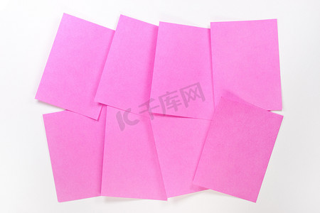 粉红色信纸摄影照片_记事本全粉红色