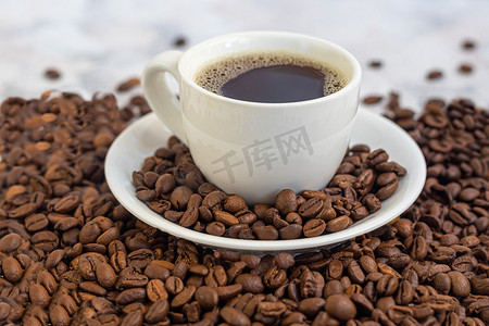 香浓咖啡海报摄影照片_一杯香浓可口的咖啡。