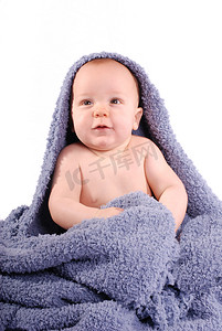 月份毯子摄影照片_有蓝色毯子的男婴
