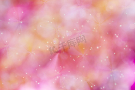 粉色抽象梦幻花摄影照片_梦幻般的柔和抽象花粉红色背景