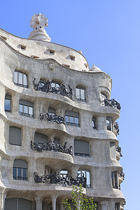 西班牙地标摄影照片_米拉之家 - 西班牙巴塞罗那安东尼高迪设计的现代主义建筑