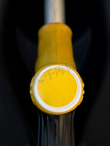 黄色气泵