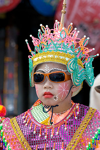 周杰伦演唱会摄影照片_2010年泰国清迈一年一度的雨伞节