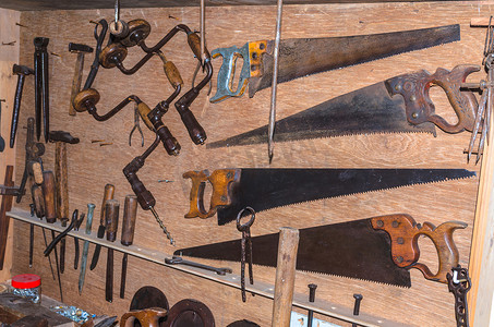 木匠车间的木工工具。