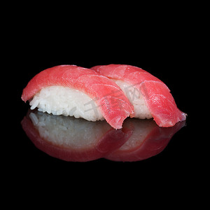 tuna摄影照片_Tuna sushi