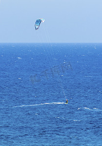 风筝冲浪