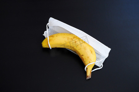 吃香蕉以适当喂养，以抵御 Covidien-19，