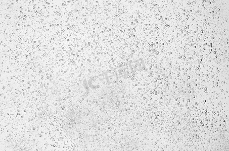碳酸钙矿床摄影照片_碳酸水中的纹理气泡