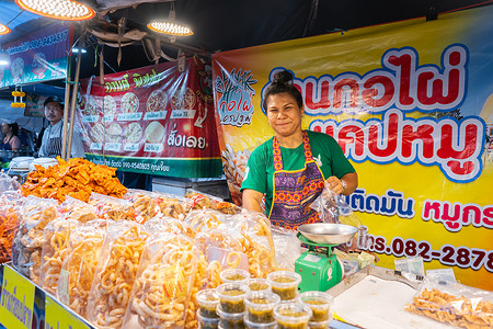 泰国的假日街头食品市场。