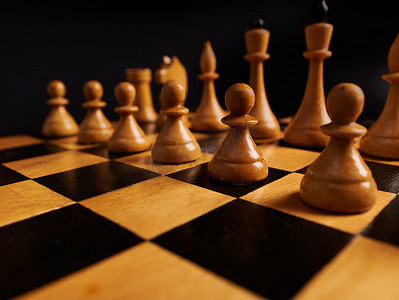 棋类游戏摄影照片_国际象棋游戏。