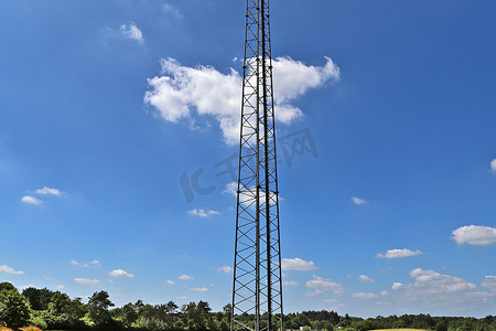 北部的电天线和通信发射塔
