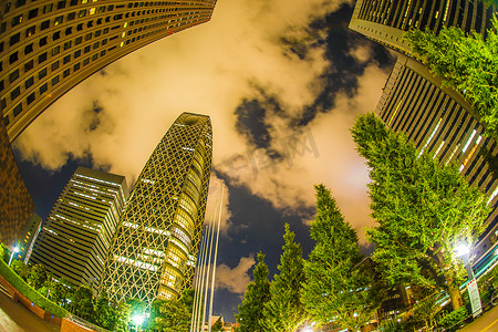 东京新宿高层建筑群夜景